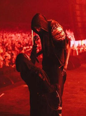 vessel and IV vessel and IV